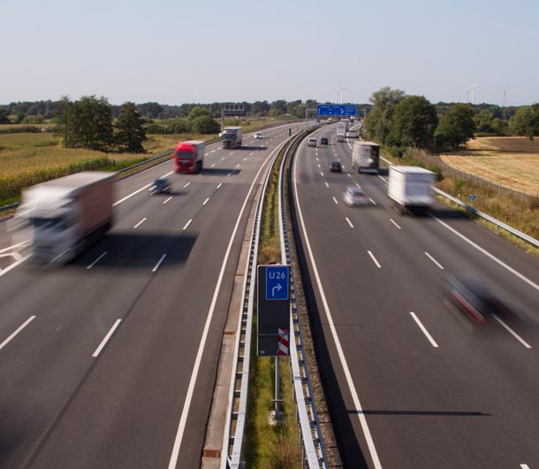 Die fertige 6-spurige A1 zwischen Hamburg & Bremen